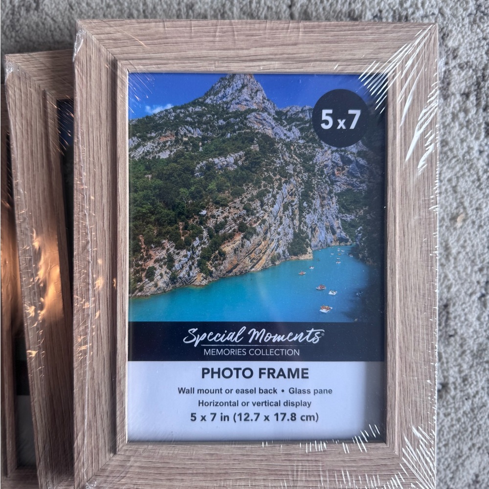 Set of 3- Light Wood 5x7 Picture Frame Set - Natural Oak Finish